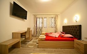 Apartament Trandafirilor